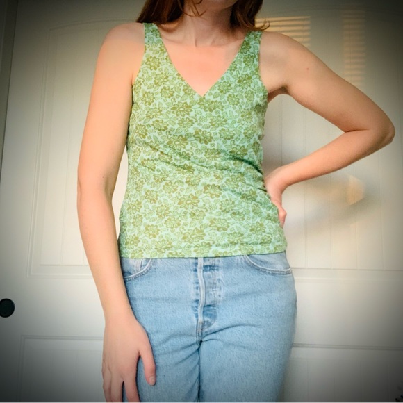 Y2k Green Floral Stretchy Mesh Sleeveless Blouse~ - Picture 5 of 5